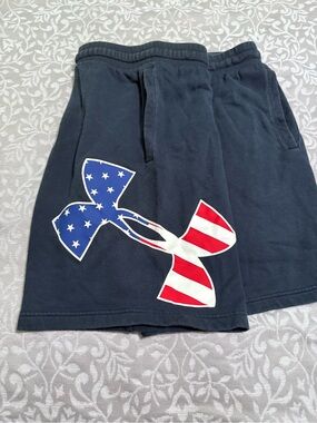 Under Armour Black Fleece Sweatpant shorts with flag logo